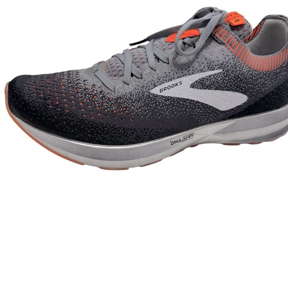 BROOKS Levitate 2 Road‎ Running Sz 12 main image 4